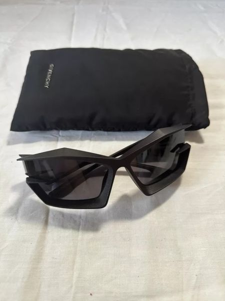 Givenchy Eyewear Óculos de sol shield Giv Cut