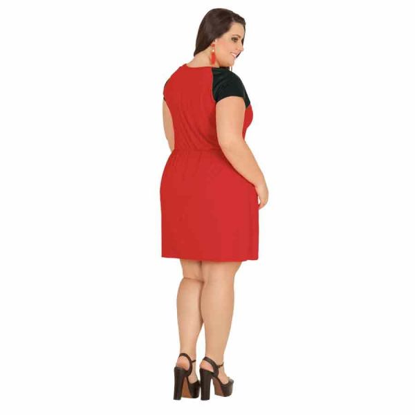 Vestido Vermelho com Preto Plus Size