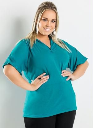 Blusa com Gola Turquesa Plus Size